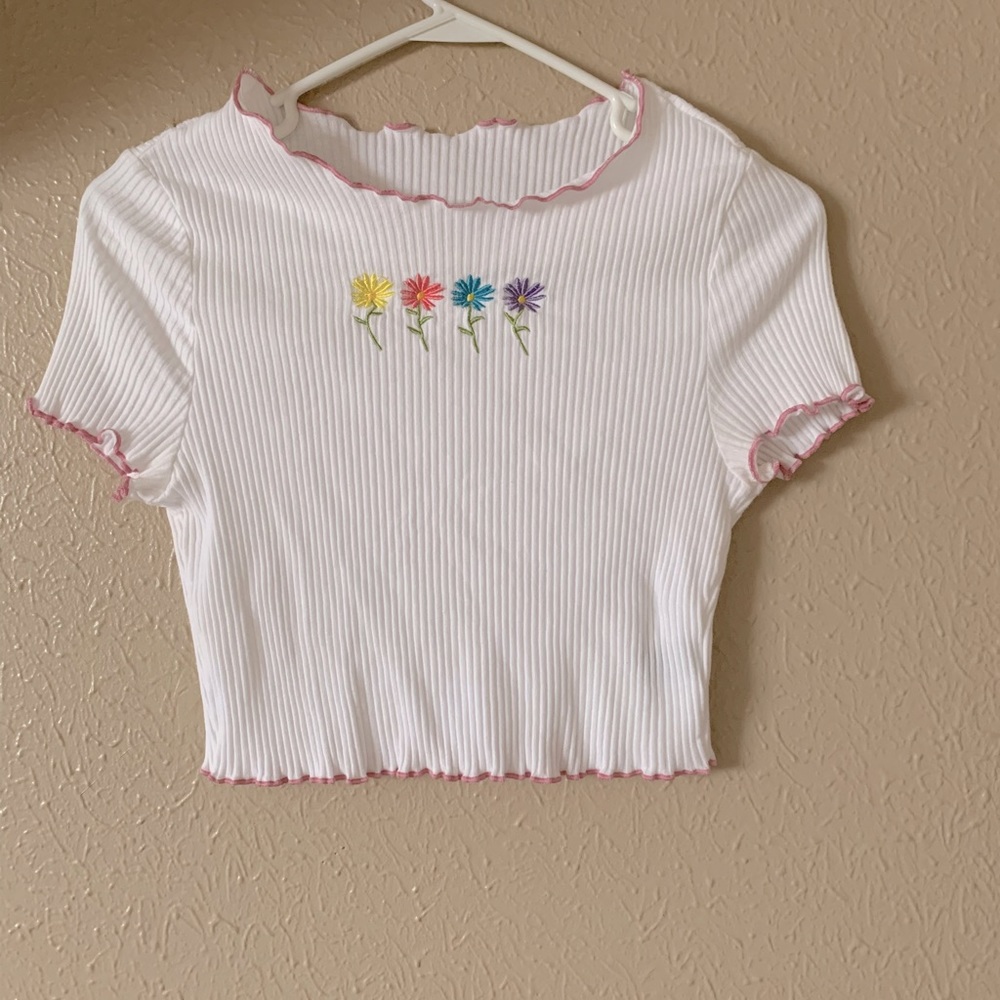 Flower tee
